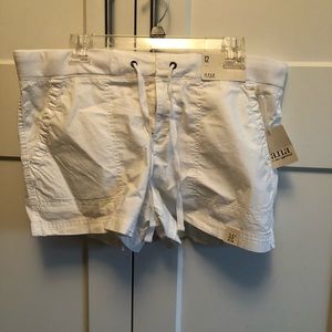 ANA Mid Rise White Short